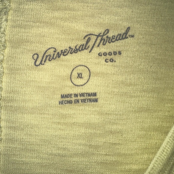 Universal Thread Light Yellow Top - Picture 2 of 2